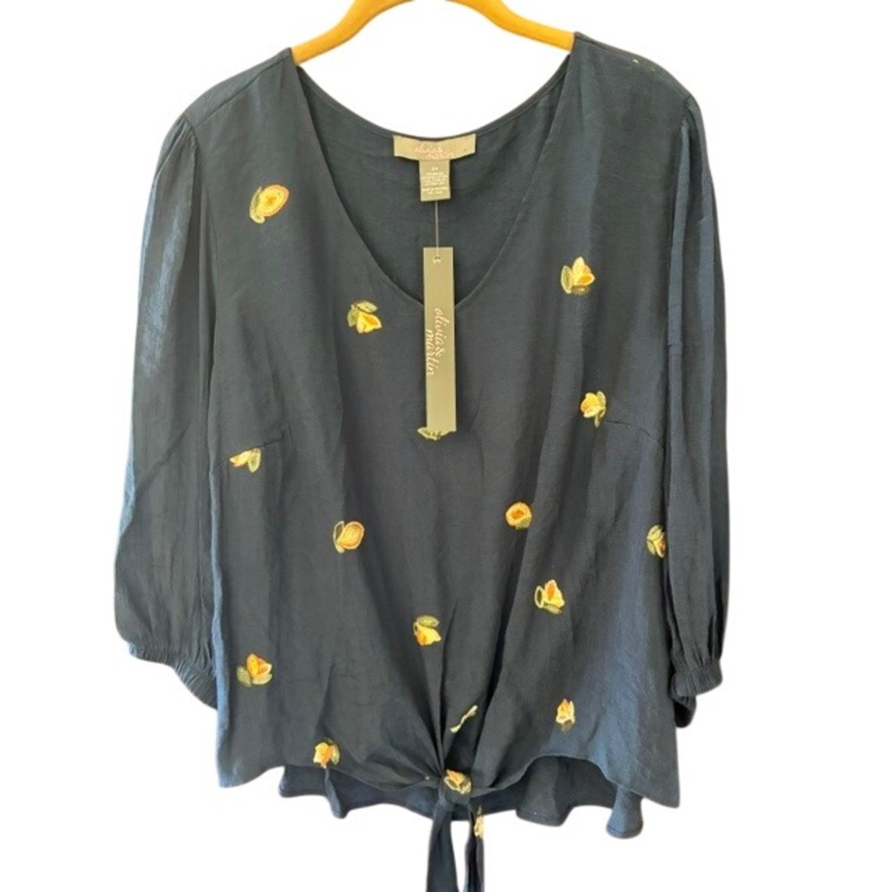 Olivia & Martin Blouse Women 2X Navy NEW Lemon Embroidered Tie Front V-Neck Top